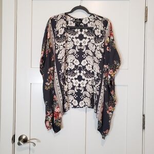 Angie Kimono Oversized Open Floral Gray White Pink Rayon Size Small